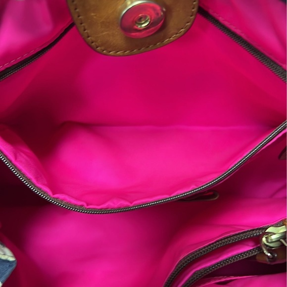 Vintage Dooney and Bourke - Picture 5 of 11